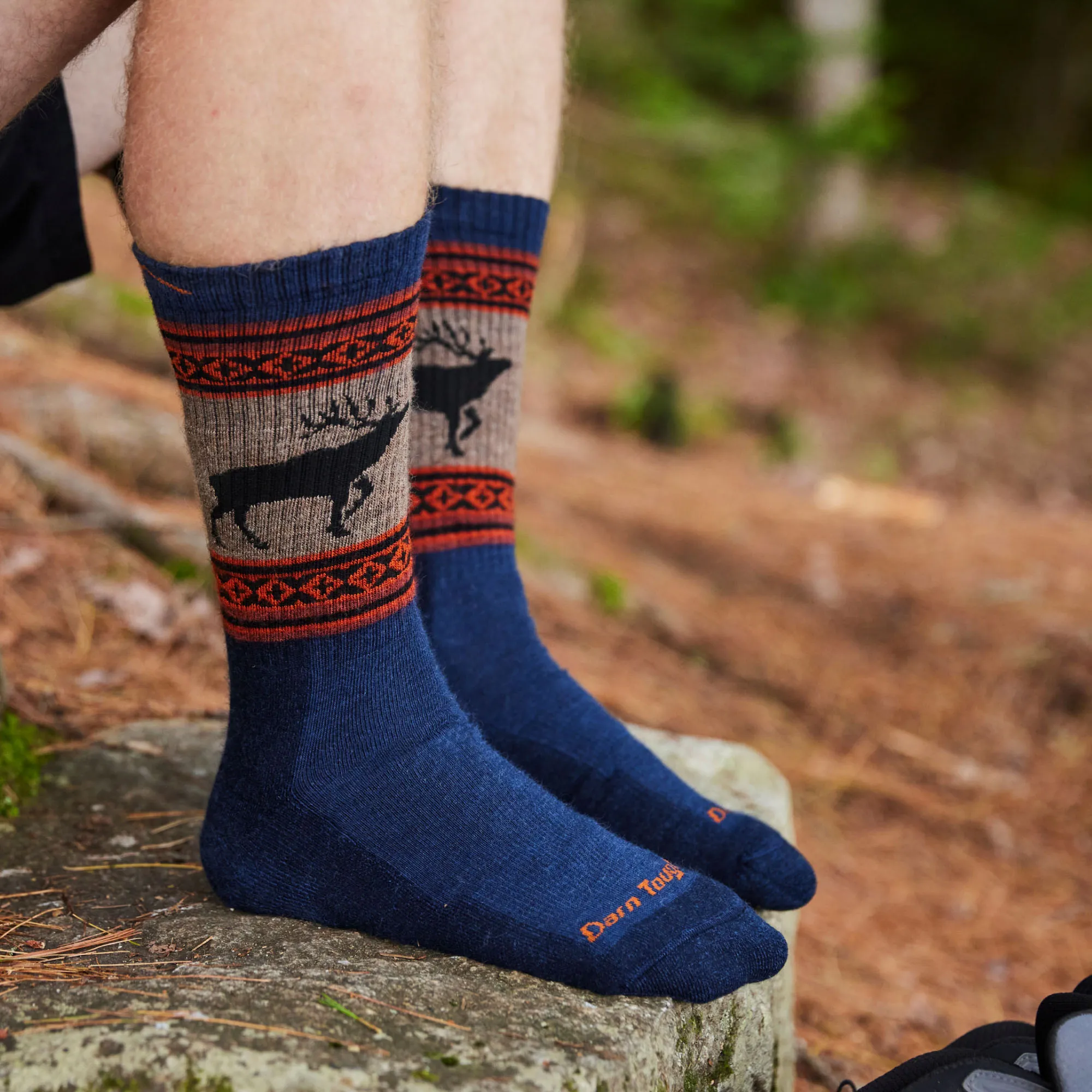 Darn Tough Men&#x27;s VanGrizzle Boot Midweight Hiking Sock Cushion Eclipse | Buy Darn Tough Men&#x27;s VanGrizzle Boot Midweight Hiking Sock Cushion Eclipse here | Outnorth