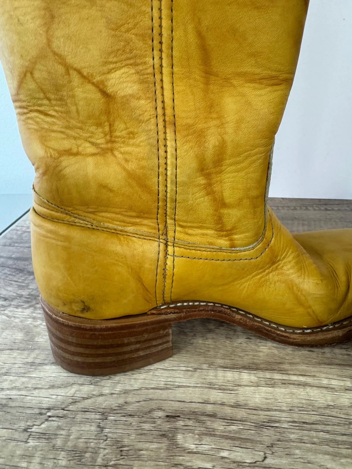 FRYE 12R CAMPUS BANANA RIDING BOOTS